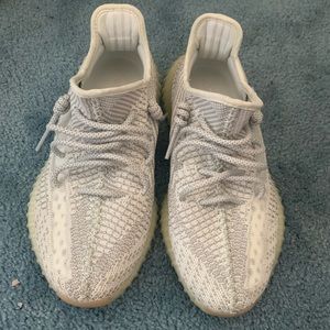 Yeezy 350 Boost V2 Yeshaya